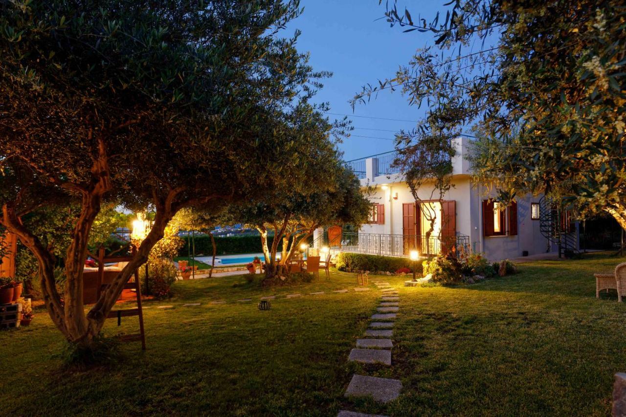 Lily'S Cottage Platanes  Ngoại thất bức ảnh